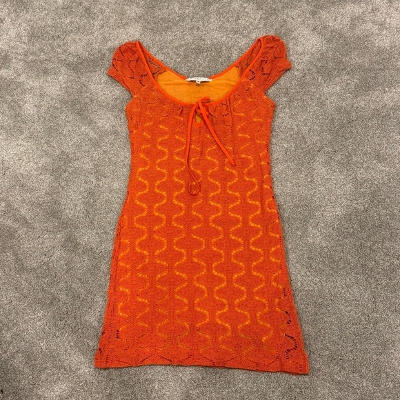 Y2K Vintage Trina Turk Orange Crochet Mini Dress size 4 EUC - Picture 3 of 11